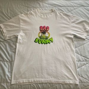 Bad Bunny World’s Hottest Tour T-shirt (L)